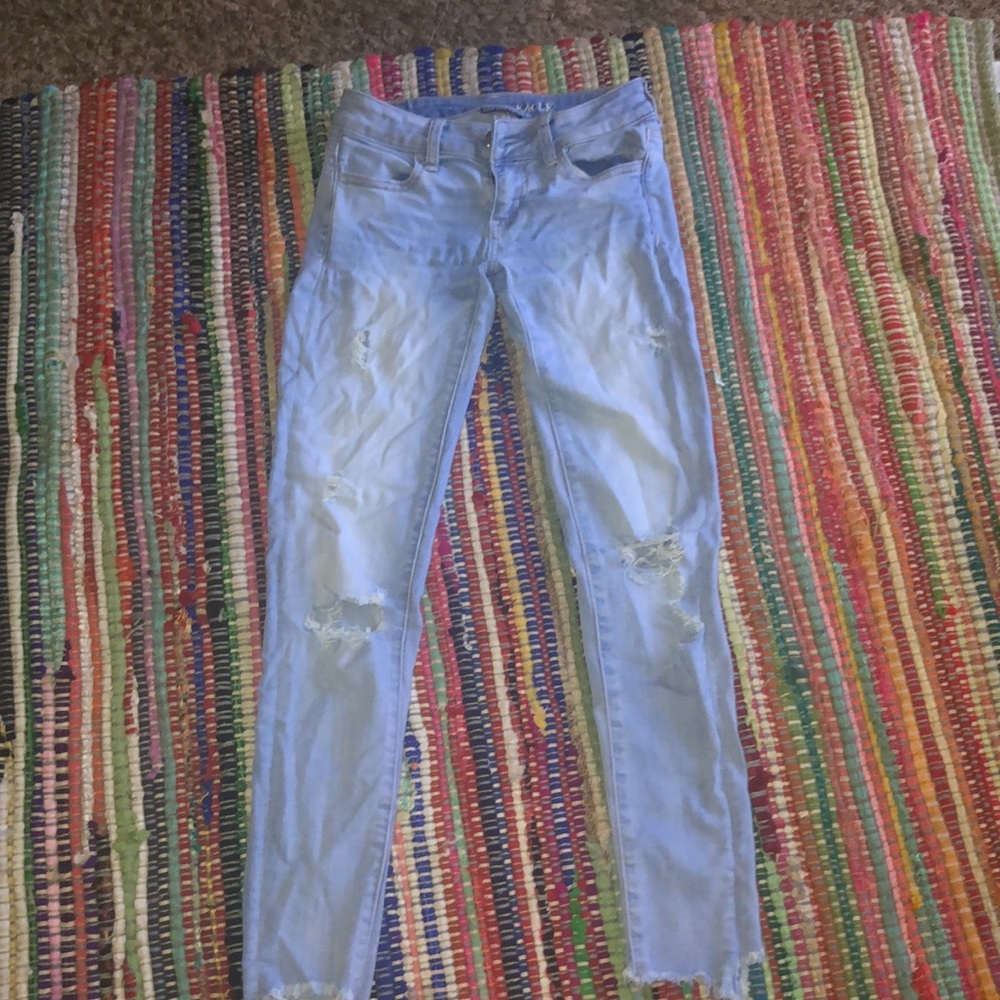 Really cute low waisted super stretchy jeggings